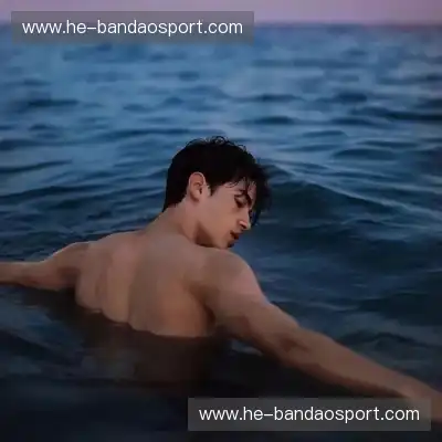 焦冠坦